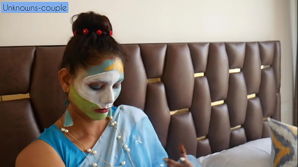 Desi Malkin Rekha can’t resist getting licked by naukar chotuu 2